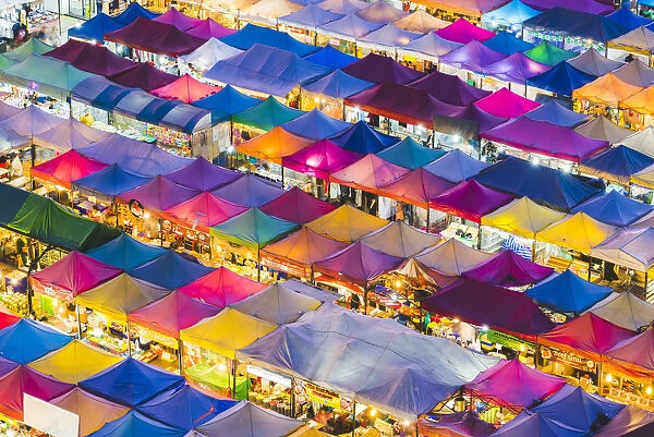The New Rot Fai Market, Ratchada, Bangkok, Thailand