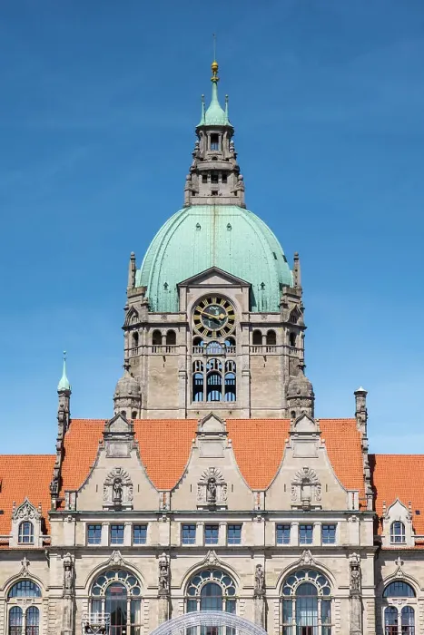 Framed Print : New Town Hall (Neues Rathaus), Hannover, Lower Saxony, Germany Framed Print : New Town Hall (Neues Rathaus), Hannover, Lower Saxony, Germany