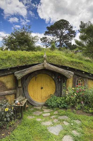 New Zealand, North Island, Matamata, Hobbiton Movie Set, Hobbit house