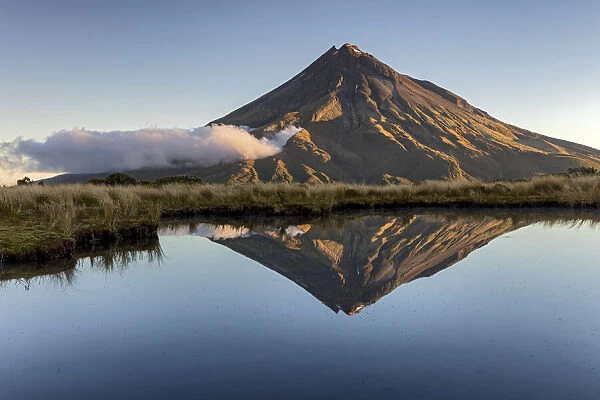 New Zealand, North Island, Mount Taranaki National Park, Mount Taranaki