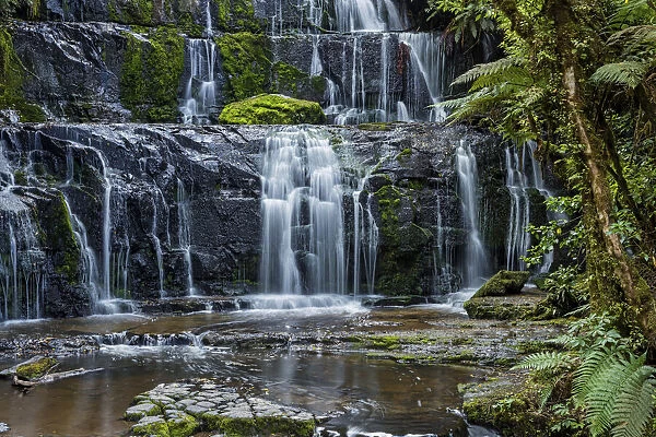 New Zealand, South Island, Catlins, Purakaunui Falls