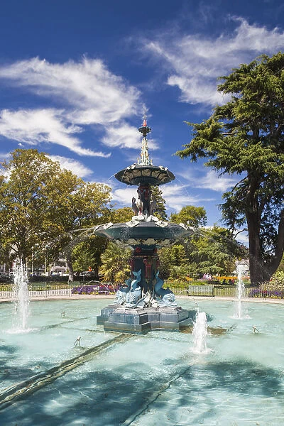 New Zealand, South Island, Christchurch, Botanic Gardens, fountain