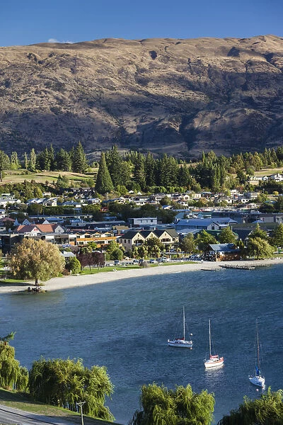 New Zealand, South Island, Otago, Wanaka, elevated town view