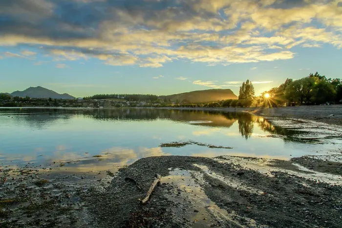 Framed Print : New Zealand, South Island, Wanaka Framed Print : New Zealand, South Island, Wanaka