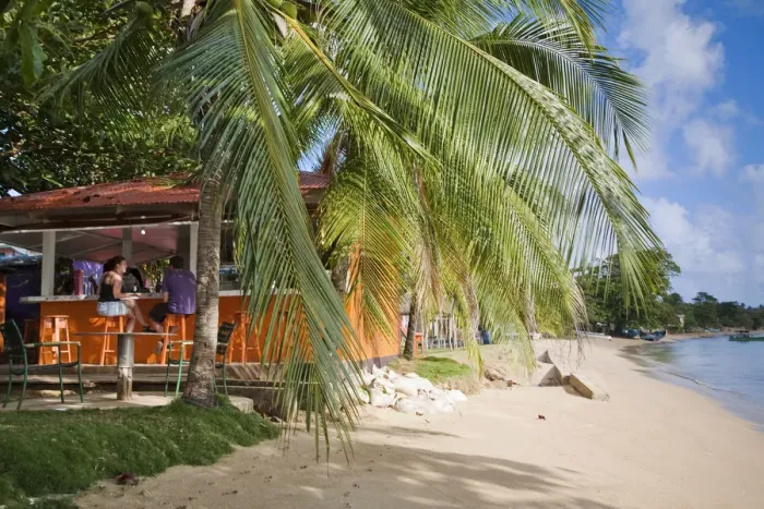 Framed Print : Nicaragua, Corn Islands, Little Corn Island, Beach bar near the Village Framed Print : Nicaragua, Corn Islands, Little Corn Island, Beach bar near the Village