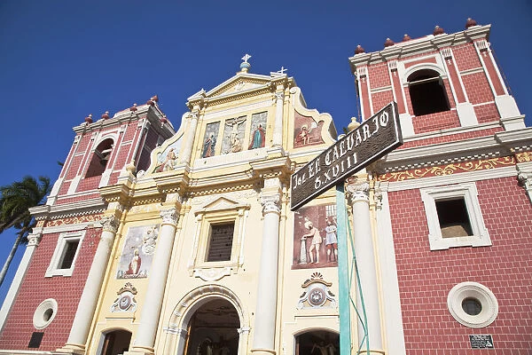 Nicaragua, Leon, 18th century El Calvario Church, Iglesia Dulce Nombre de Jesus El