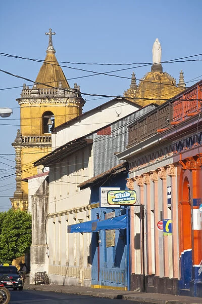 Nicaragua, Leon, Street leading to Iglesia De La Recoleccion