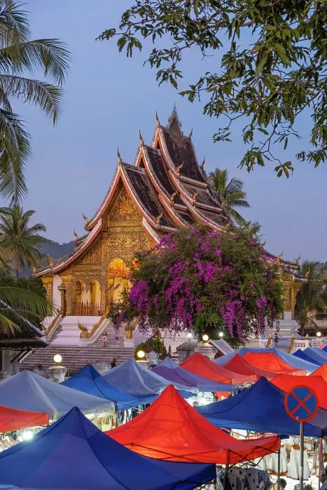 Framed Print : Night Market & Haw Pha Bang temple, Luang Prabang (ancient capital of Laos on the Mekong river), Laos Framed Print : Night Market & Haw Pha Bang temple, Luang Prabang (ancient capital of Laos on the Mekong river), Laos