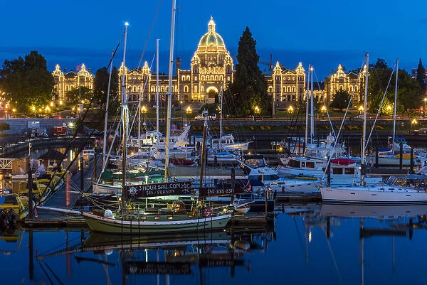 Night view of the British Columbia Parliament Buildings, Victoria, British Columbia