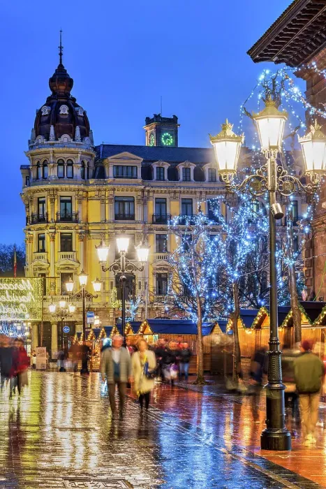 Framed Print : Night view of the Christmas Market, Oviedo, Asturias, Spain