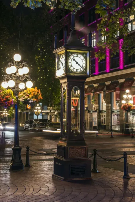Framed Print : Night view of Gastown steam clock, Vancouver, British Columbia, Canada