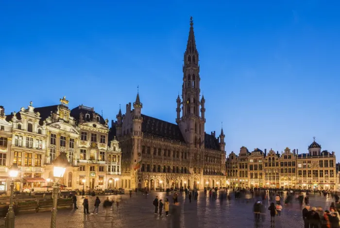 Framed Print : Night view of Grand Place with Hotel de Ville (City Hall) building, Brussels, Belgium Framed Print : Night view of Grand Place with Hotel de Ville (City Hall) building, Brussels, Belgium