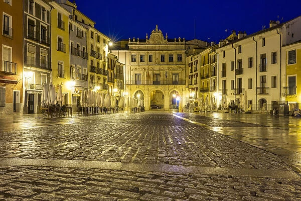 Night view of Town Hall and Plaza Mayor, Cuenca, Castilla-La Mancha, Spain