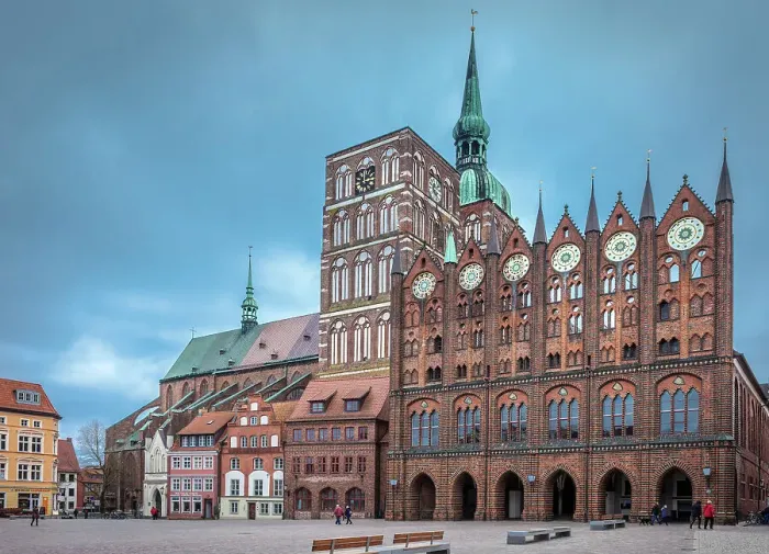 Framed Print : Nikolaikirche and town hall at the Alter Markt in Stralsund, Mecklenburg-West Pomerania, Baltic Sea, North Germany, Germany