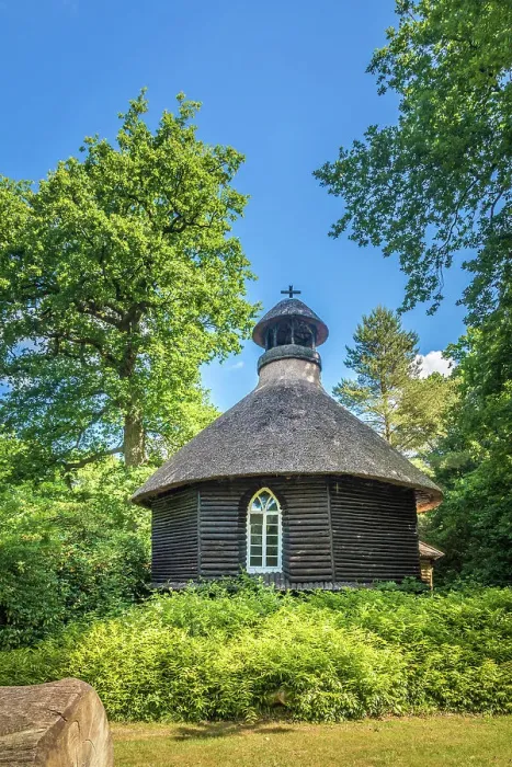 Framed Print : Nordic chapel in the Luetetsburg castle park, East Frisia, Lower Saxony, Germany Framed Print : Nordic chapel in the Luetetsburg castle park, East Frisia, Lower Saxony, Germany