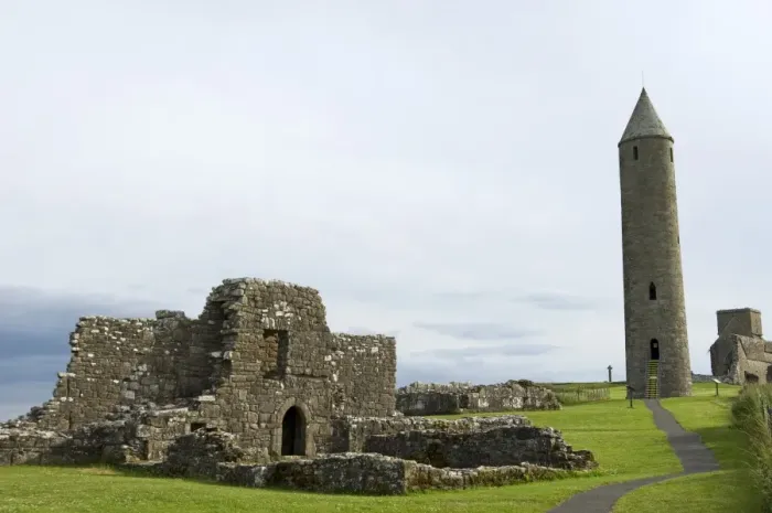 Framed Print : Northern Ireland, Fermanagh, Enniskillen. Tthe monastic settlement and round tower on Devenish Island in Lower Framed Print : Northern Ireland, Fermanagh, Enniskillen. Tthe monastic settlement and round tower on Devenish Island in Lower