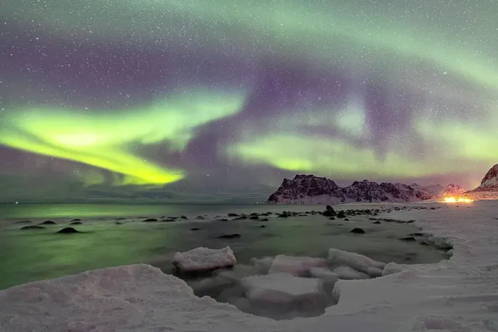 Framed Print : Northern Lights over the frozen snowy Uttakleiv beach, Lofoten Islands, Norway Framed Print : Northern Lights over the frozen snowy Uttakleiv beach, Lofoten Islands, Norway