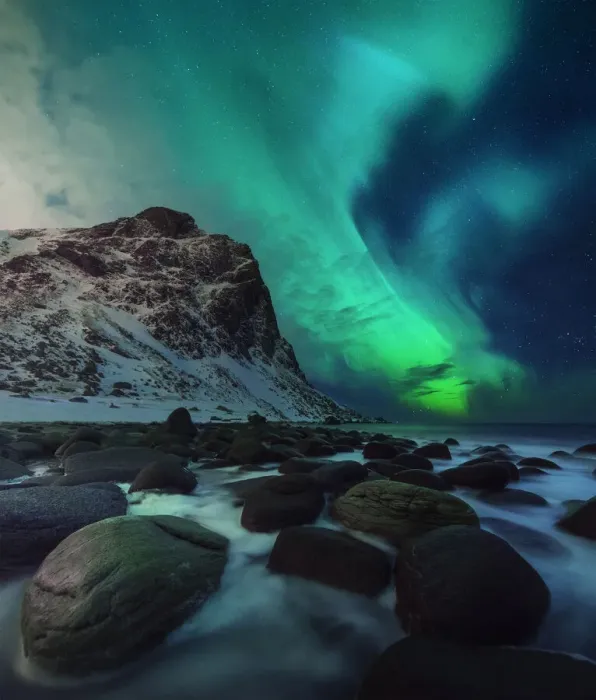 Framed Print : Northern Lights over Lofoten in Norway Framed Print : Northern Lights over Lofoten in Norway