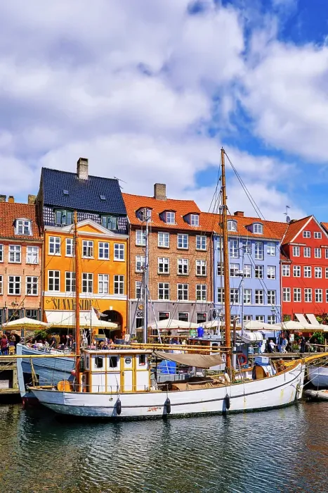 Framed Print : Nyhavn, or New Harbour, is a 17th-century waterfront, canal and entertainment district, full of restaurants and bars, in Copenhagen, Denmark Framed Print : Nyhavn, or New Harbour, is a 17th-century waterfront, canal and entertainment district, full of restaurants and bars, in Copenhagen, Denmark