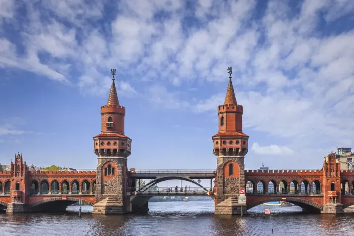 Framed Print : Oberbaum Bridge between Kreuzberg and Friedrichshain over the Spree, Berlin, Germany Framed Print : Oberbaum Bridge between Kreuzberg and Friedrichshain over the Spree, Berlin, Germany