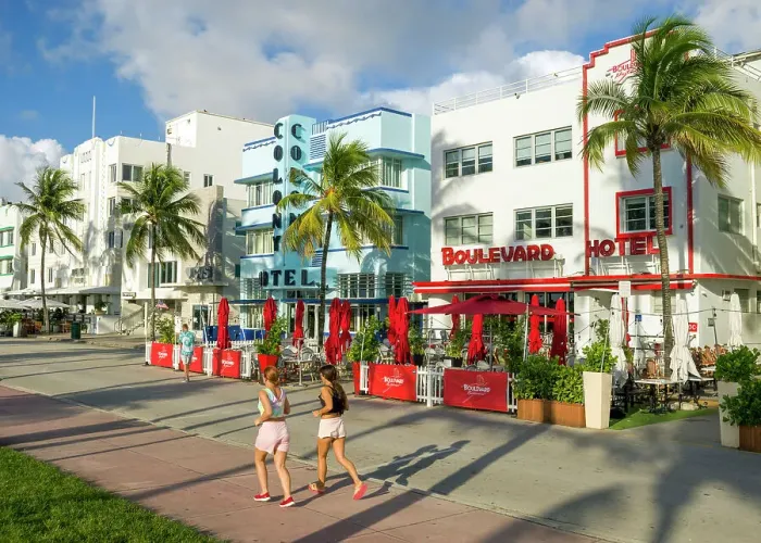 Framed Print : Ocean Drive South Beach, South Miami Beach, Miami Beach Florida, USA Framed Print : Ocean Drive South Beach, South Miami Beach, Miami Beach Florida, USA