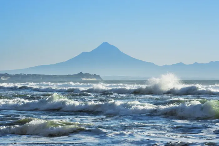 Framed Print : Ocean impression with Mount Egmont - New Zealand, North Island, Taranaki, New Plymouth Framed Print : Ocean impression with Mount Egmont - New Zealand, North Island, Taranaki, New Plymouth