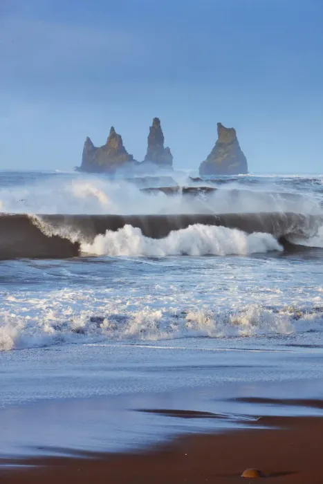 Framed Print : Ocean surf and Reynisdrangar islands - Iceland, Southern Region, Vik Framed Print : Ocean surf and Reynisdrangar islands - Iceland, Southern Region, Vik