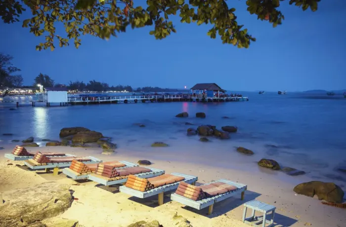 Framed Print : Ochheuteal Beach at dusk, Sihanoukville, Cambodia Framed Print : Ochheuteal Beach at dusk, Sihanoukville, Cambodia