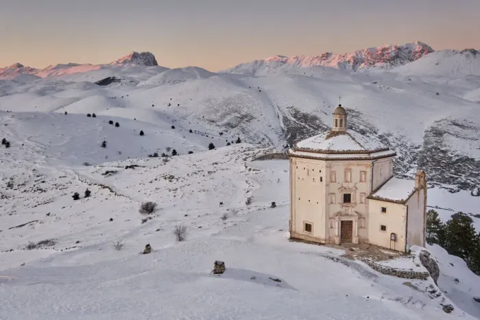 Framed Print : Octagonal Church of Santa Maria della Pietaand Gran Sasso high peaks at sunset Framed Print : Octagonal Church of Santa Maria della Pietaand Gran Sasso high peaks at sunset