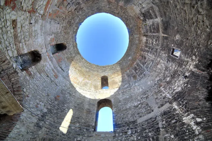 Framed Print : Oculus of Vestibule of Diocletians Palace, Split, Dalmatia, Croatia Framed Print : Oculus of Vestibule of Diocletians Palace, Split, Dalmatia, Croatia