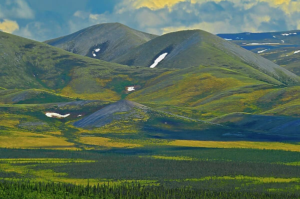 Ogilvie Mountains along the Dempster Highway Dempster Highway, Yukon, Canada