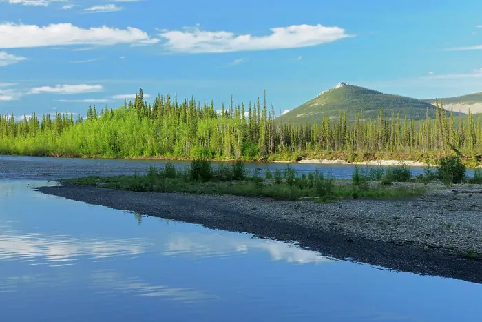 Framed Print : Ogilvie River and the Ogilvie Mountains along the Dempster Dempster Highway Northwest Territories, Canada Framed Print : Ogilvie River and the Ogilvie Mountains along the Dempster Dempster Highway Northwest Territories, Canada