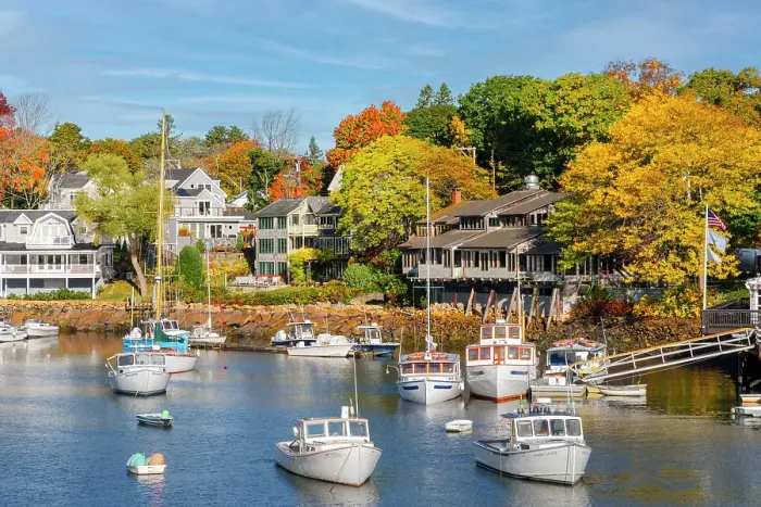 Framed Print : Ogunquit in Fall, Maine, New England, USA