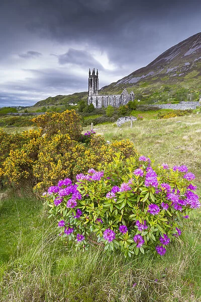Old abandoned Dunlewy (Dunlewey) church. Poisoned Glen, County Donegal, Ulster region, Ireland
