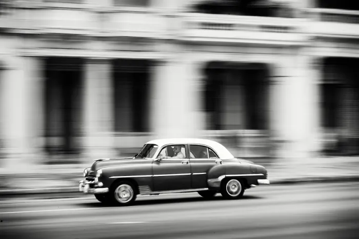 Framed Print : Old American car speeding along The Malecon (waterfront) Havana Centro, Havana, Cuba, Caribbean Framed Print : Old American car speeding along The Malecon (waterfront) Havana Centro, Havana, Cuba, Caribbean