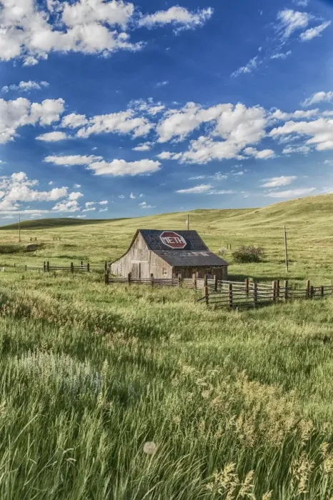 Framed Print : Old barn, Montana, USA Framed Print : Old barn, Montana, USA