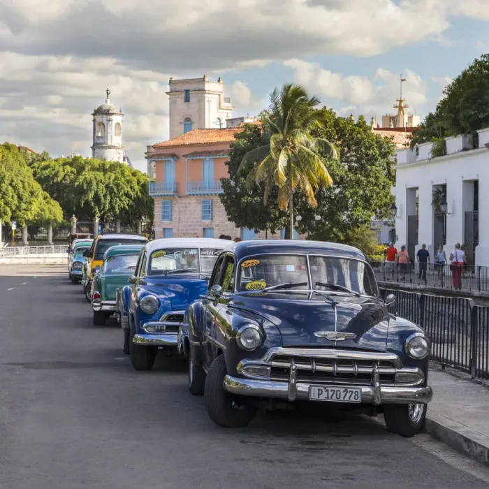 Framed Print : Old classic american cars, Havana, Cuba