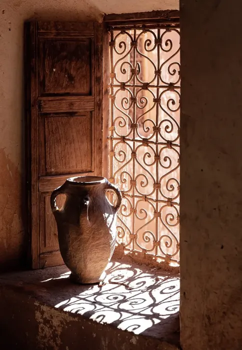 Framed Print : Old clay pot on window ledge, Telouet Kasbah, Atlas Mountains, Morocco Framed Print : Old clay pot on window ledge, Telouet Kasbah, Atlas Mountains, Morocco