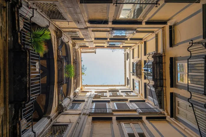 Framed Print : Old courtyard in Naples, Campania, Italy Framed Print : Old courtyard in Naples, Campania, Italy