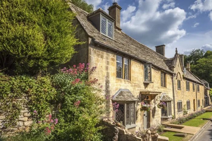 Framed Print : Old houses in Broad Campden, Cotswolds, Gloucestershire, England Framed Print : Old houses in Broad Campden, Cotswolds, Gloucestershire, England