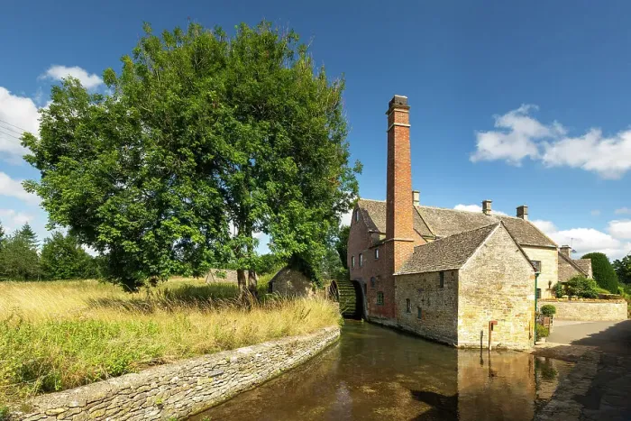 Framed Print : The Old Mill in Lower Slaughter, Gloucestershire, Cotswolds, England, UK Framed Print : The Old Mill in Lower Slaughter, Gloucestershire, Cotswolds, England, UK