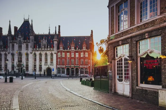 Framed Print : Old Market Square empty at sunrise, Belgium