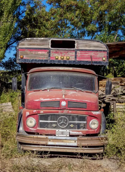 Framed Print : Old Mercedes Car, Gaiman, The Welsh Settlement, Chubut Province, Patagonia, Argentina Framed Print : Old Mercedes Car, Gaiman, The Welsh Settlement, Chubut Province, Patagonia, Argentina
