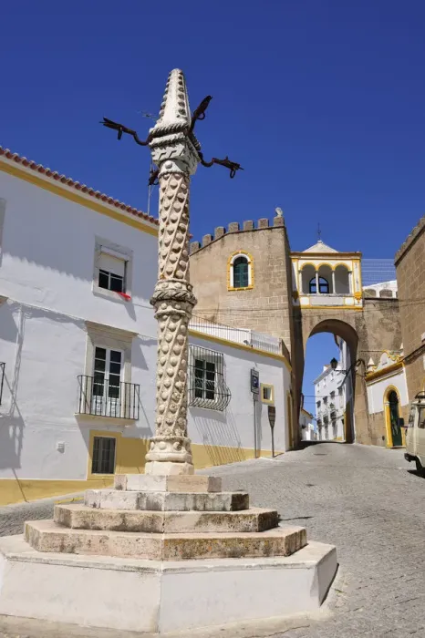 Framed Print : The old pillory of Elvas. Portugal Framed Print : The old pillory of Elvas. Portugal