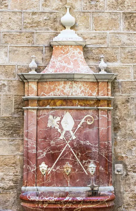 Framed Print : Old public drinking fountain in the old town of Valencia, Spain