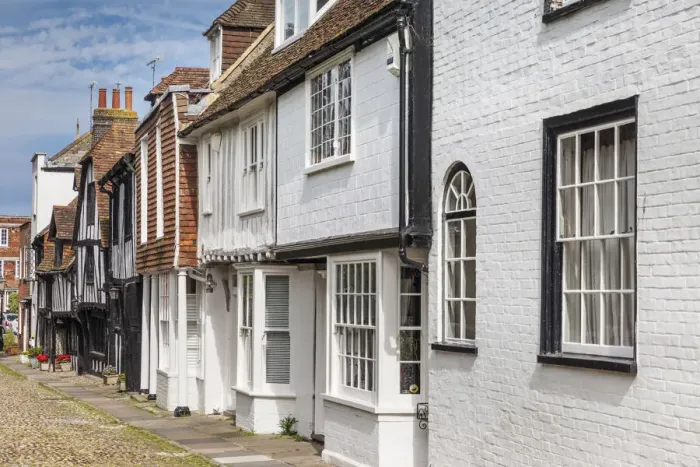 Framed Print : Old Town Alley in Rye, East Sussex, England Framed Print : Old Town Alley in Rye, East Sussex, England