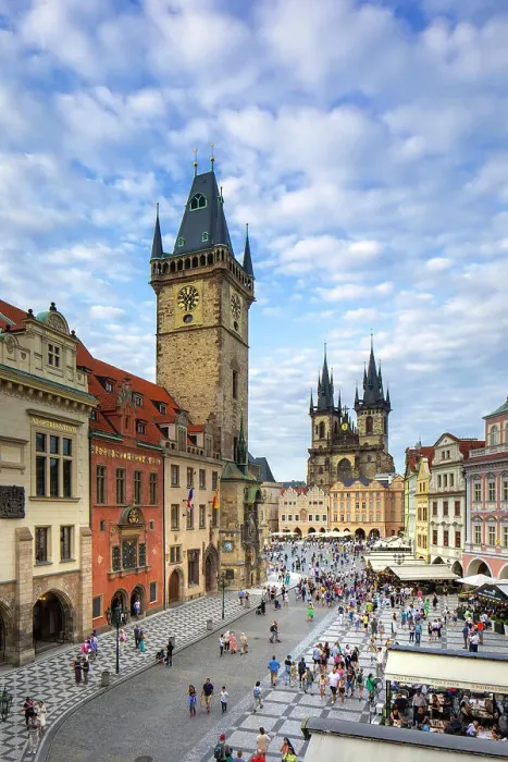 Framed Print : Old Town Hall & Church of Our Lady before Tyn, Old Town Square, Prague, Czech Republic Framed Print : Old Town Hall & Church of Our Lady before Tyn, Old Town Square, Prague, Czech Republic