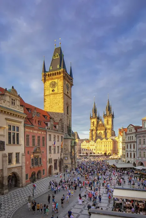 Framed Print : Old Town Hall & Church of Our Lady before Tyn, Old Town Square, Prague, Czech Republic Framed Print : Old Town Hall & Church of Our Lady before Tyn, Old Town Square, Prague, Czech Republic