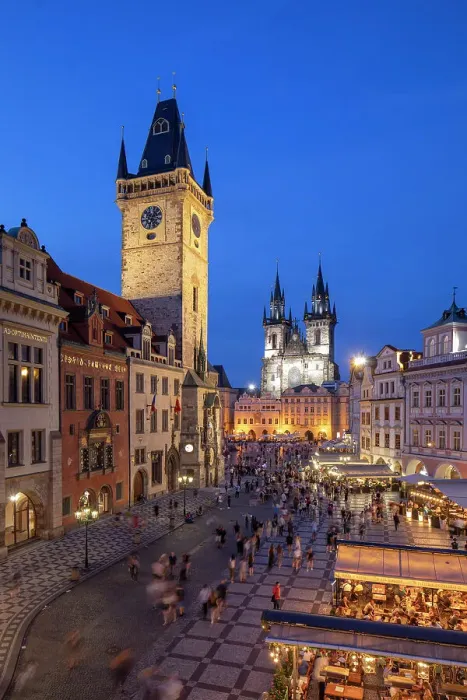 Framed Print : Old Town Hall & Church of Our Lady before Tyn, Old Town Square, Prague, Czech Republic Framed Print : Old Town Hall & Church of Our Lady before Tyn, Old Town Square, Prague, Czech Republic