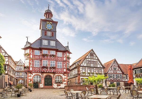 Old town hall and historic half-timbered houses on the market square of Heppenheim, southern Hesse, Hesse, Germany